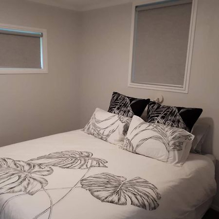 Guest House On Plummers Point ตาอูรังกา ภายนอก รูปภาพ